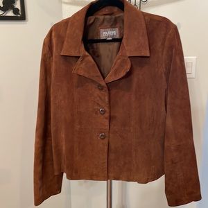 EUC Wilson Leather womens genuine leather brown jacket. Size XL.